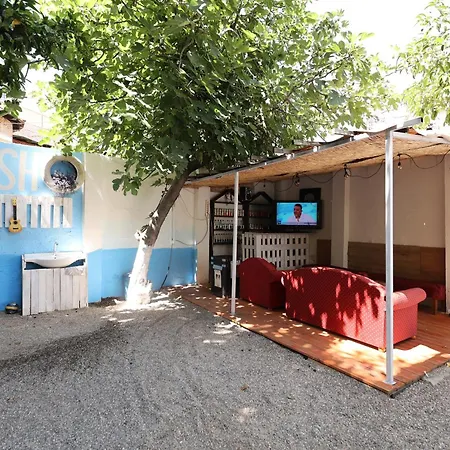 Hostel Osho Tirana