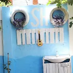 Osho Hostel *